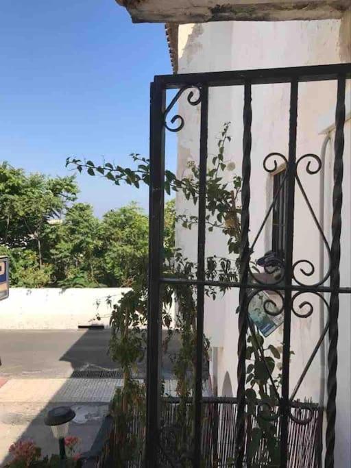 Beautiful Spanish Apartment In トレモリノス エクステリア 写真